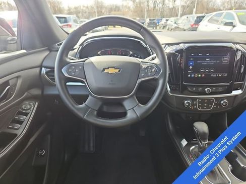 Used 2023 Chevrolet Traverse LT image 14