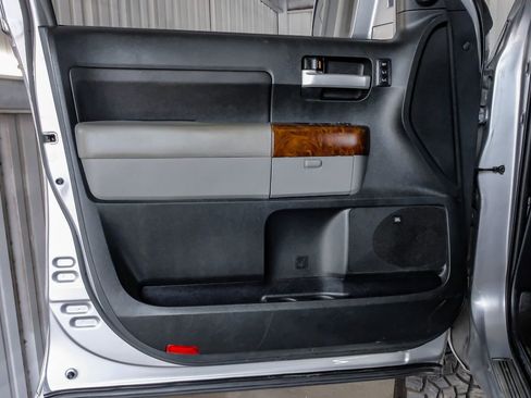 Used 2012 Toyota Tundra Limited image 43