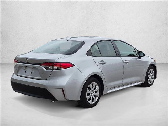 Used 2024 Toyota Corolla LE FWD image 5