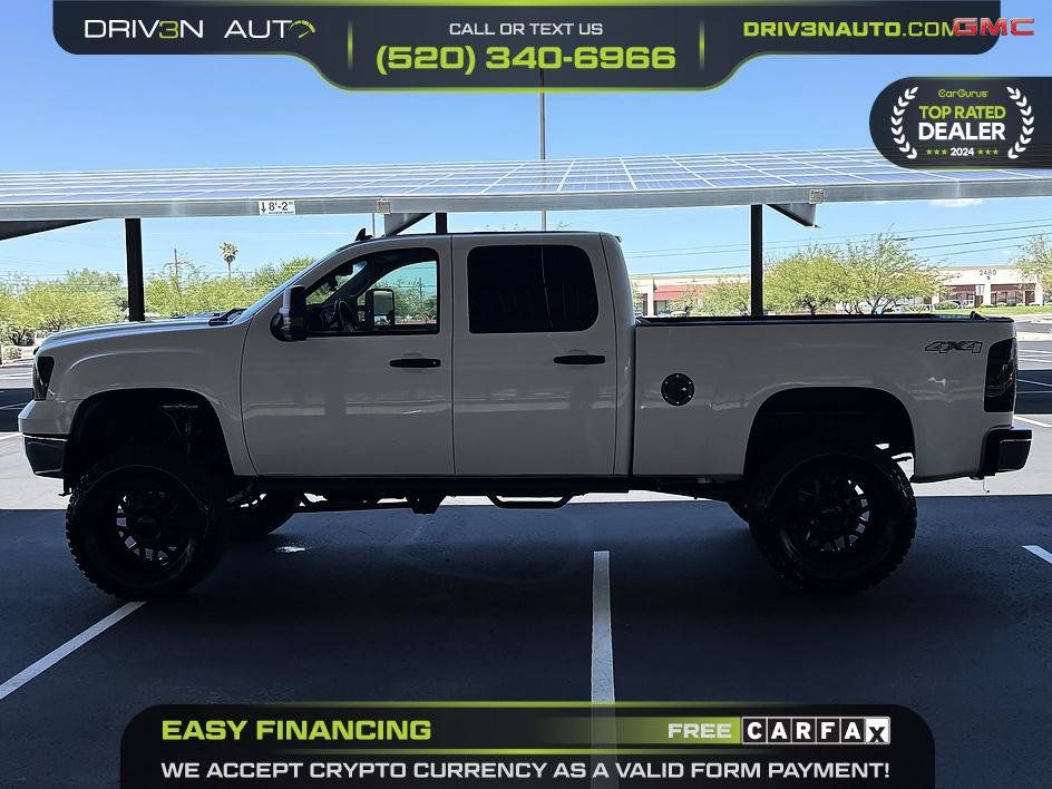Used 2011 GMC Sierra 2500 SLE w/ SLE Preferred Package AWD/4WD image 2