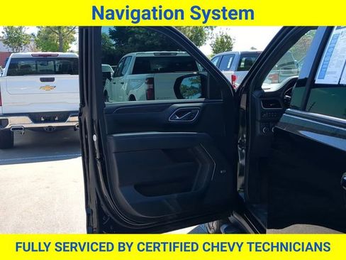Used 2024 Chevrolet Suburban Z71 w/ Luxury Package AWD/4WD image 22