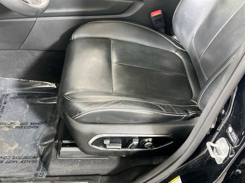 Used 2023 Jeep Grand Cherokee Overland w/ Luxury Tech Group IV image 19