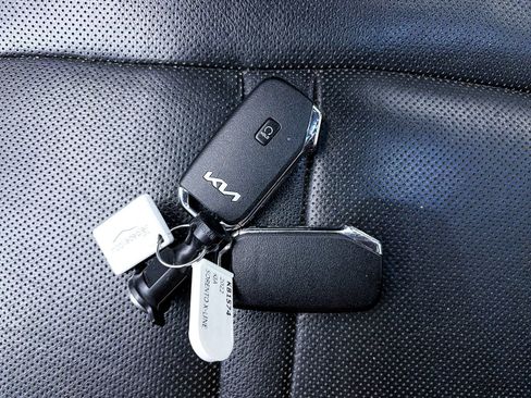 Used 2022 Kia Sorento SX Prestige image 30