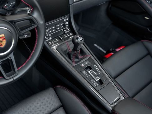 Used 2019 Porsche 911 Speedster RWD image 20