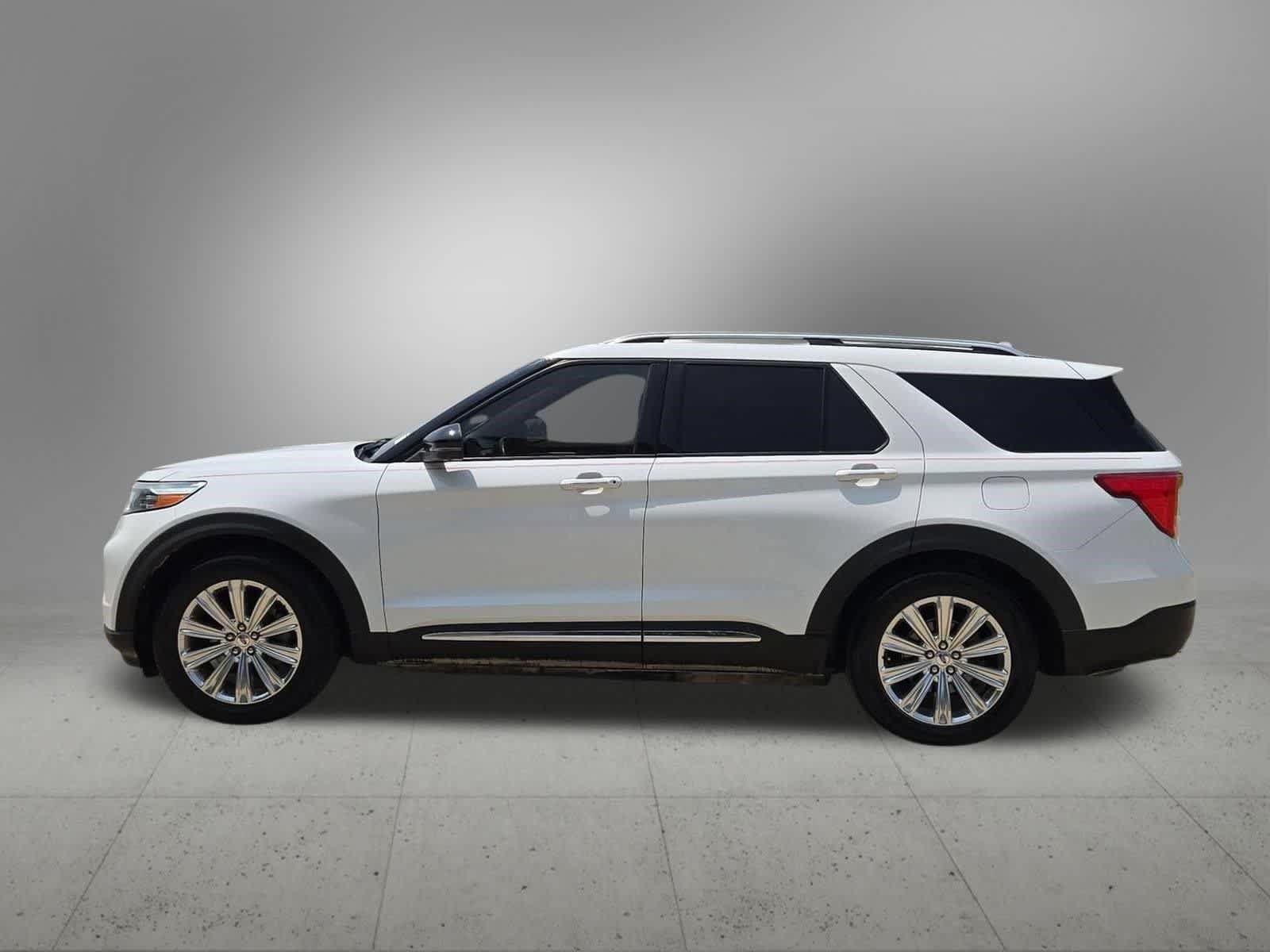 Used 2020 Ford Explorer Limited RWD image 3