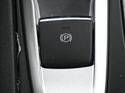 New 2025 Subaru Ascent Limited image 46