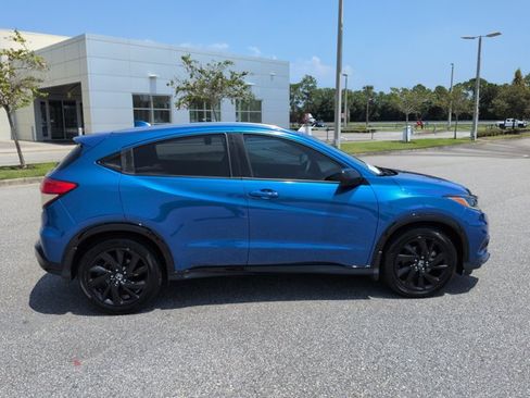 Used 2022 Honda HR-V Sport image 4