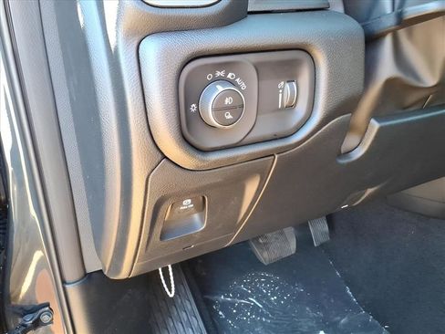 New 2026 RAM 1500 Classic Warlock image 19