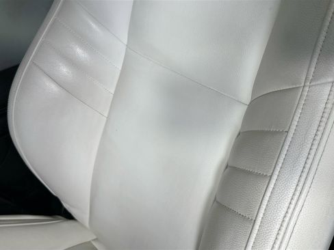 Used 2022 Dodge Challenger GT w/ Driver Convenience Group image 18