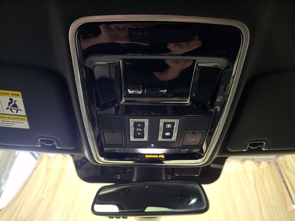 Used 2016 Land Rover Range Rover Supercharged AWD/4WD image 22