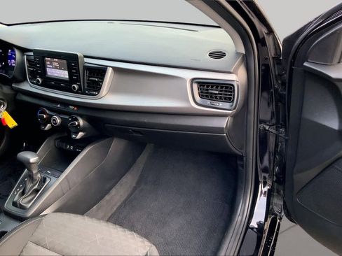 Used 2018 Kia Rio S FWD image 18