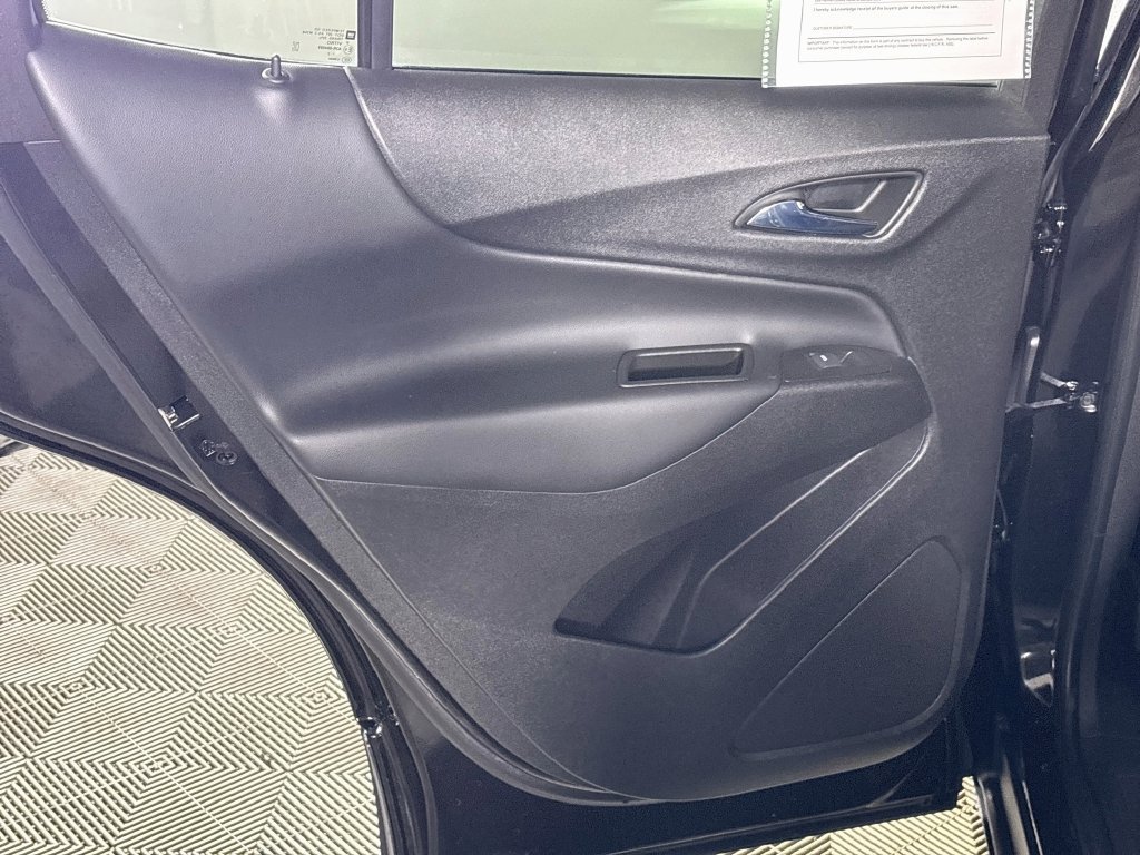 Used 2022 Chevrolet Equinox LT AWD/4WD image 18