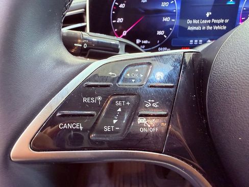 Used 2024 Mercedes-Benz E 350 4MATIC Sedan image 19