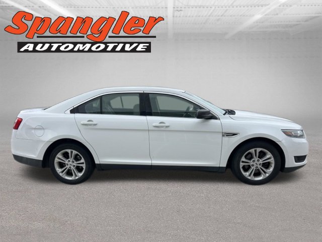 Used 2018 Ford Taurus SE FWD image 5