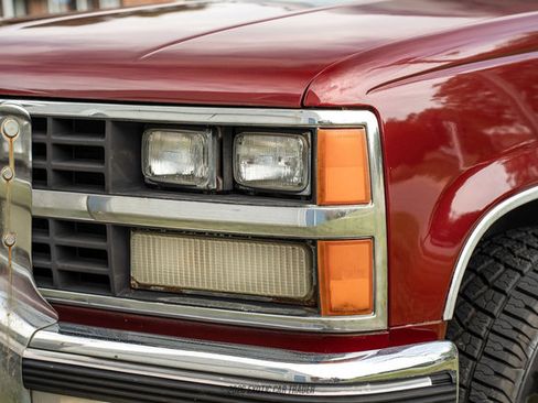 Used 1989 Chevrolet Silverado 1500 2WD Regular Cab image 96