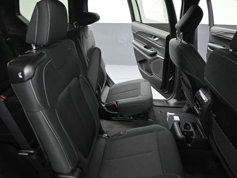 New 2026 Jeep Grand Cherokee L Laredo w/ MOPAR Finishing Package AWD/4WD image 23