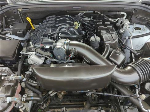 Used 2024 Dodge Durango GT image 23