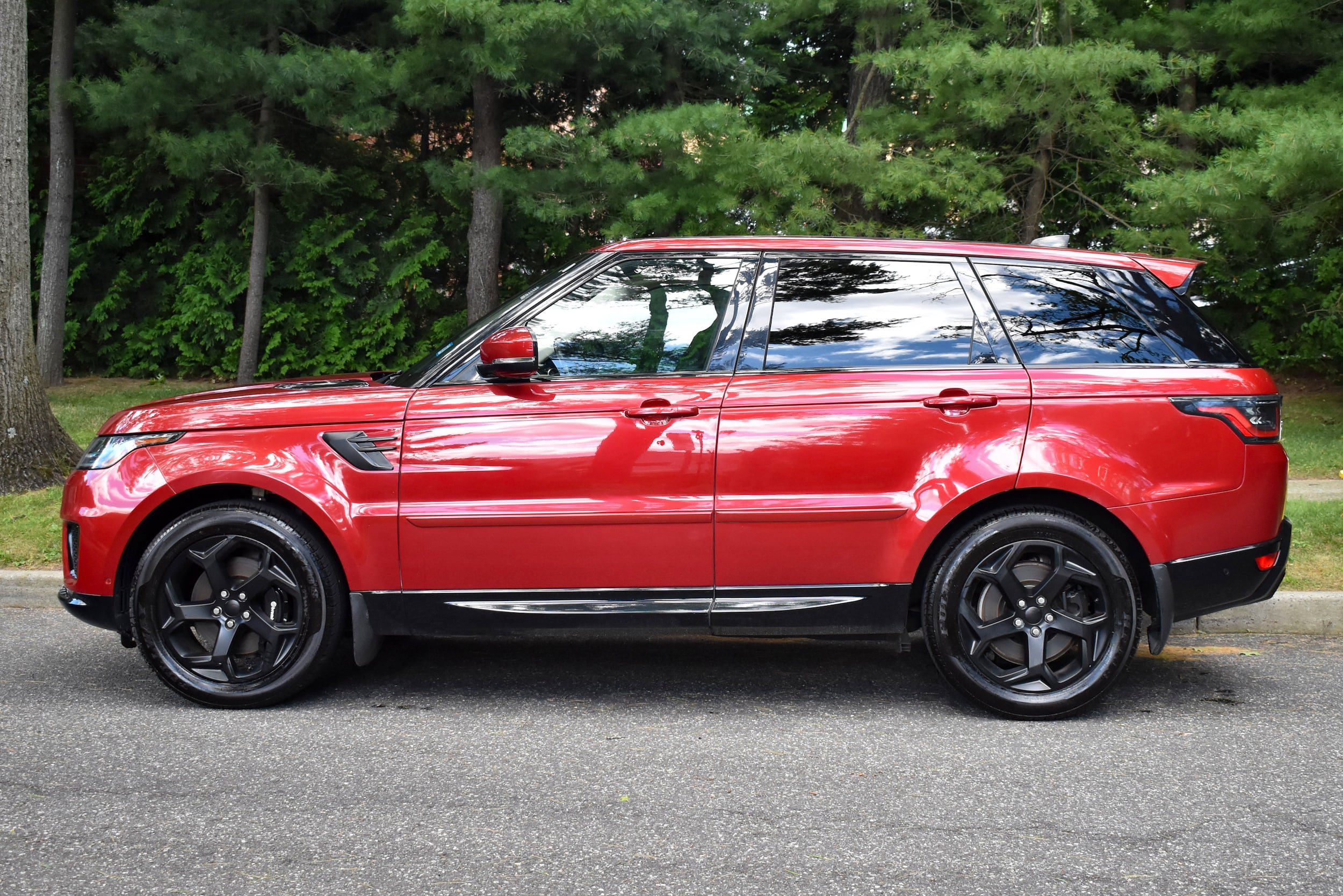 Used 2019 Land Rover Range Rover Sport HSE AWD/4WD image 5