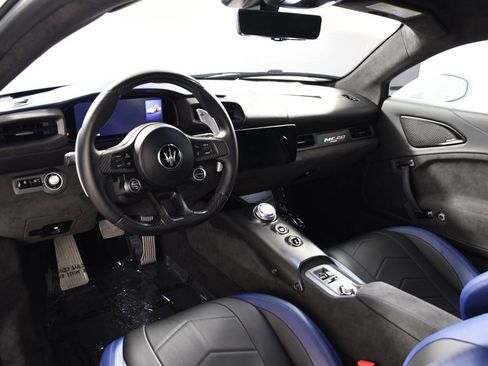 Used 2022 Maserati MC20 Coupe RWD image 13