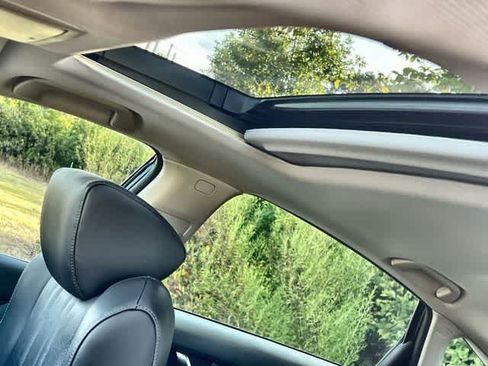 Used 2022 Honda Accord Touring image 32
