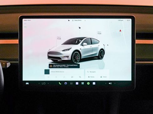 Used 2022 Tesla Model Y Performance AWD/4WD image 14