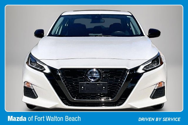 Used 2020 Nissan Altima 2.5 SR w/ Premium Package AWD/4WD image 3