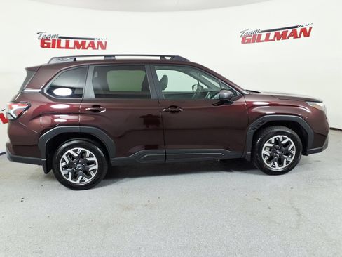 Used 2026 Subaru Forester Premium AWD/4WD image 4