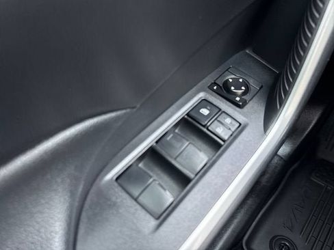 Used 2020 Toyota RAV4 XLE w/ Convenience Package AWD/4WD image 26