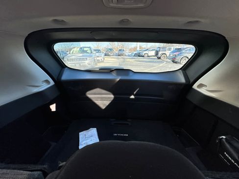 Used 2021 Nissan Rogue SV image 36