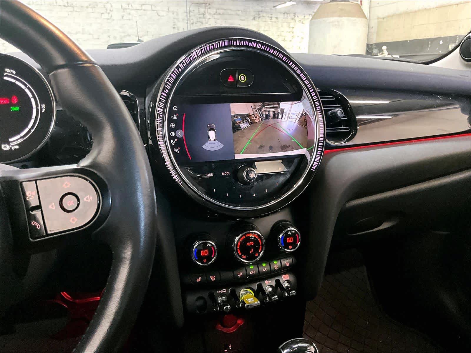 Used 2024 MINI Cooper SE FWD image 8