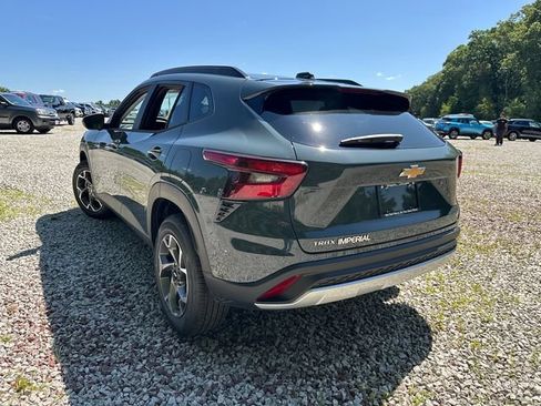 New 2026 Chevrolet Trax LT w/ LT Convenience Package FWD image 8
