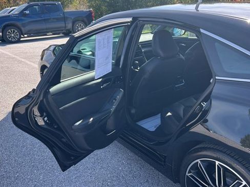 Used 2020 Toyota Avalon Touring image 30