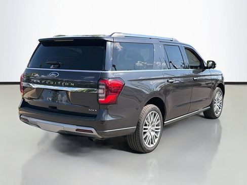 Used 2024 Ford Expedition Max Limited AWD/4WD image 5