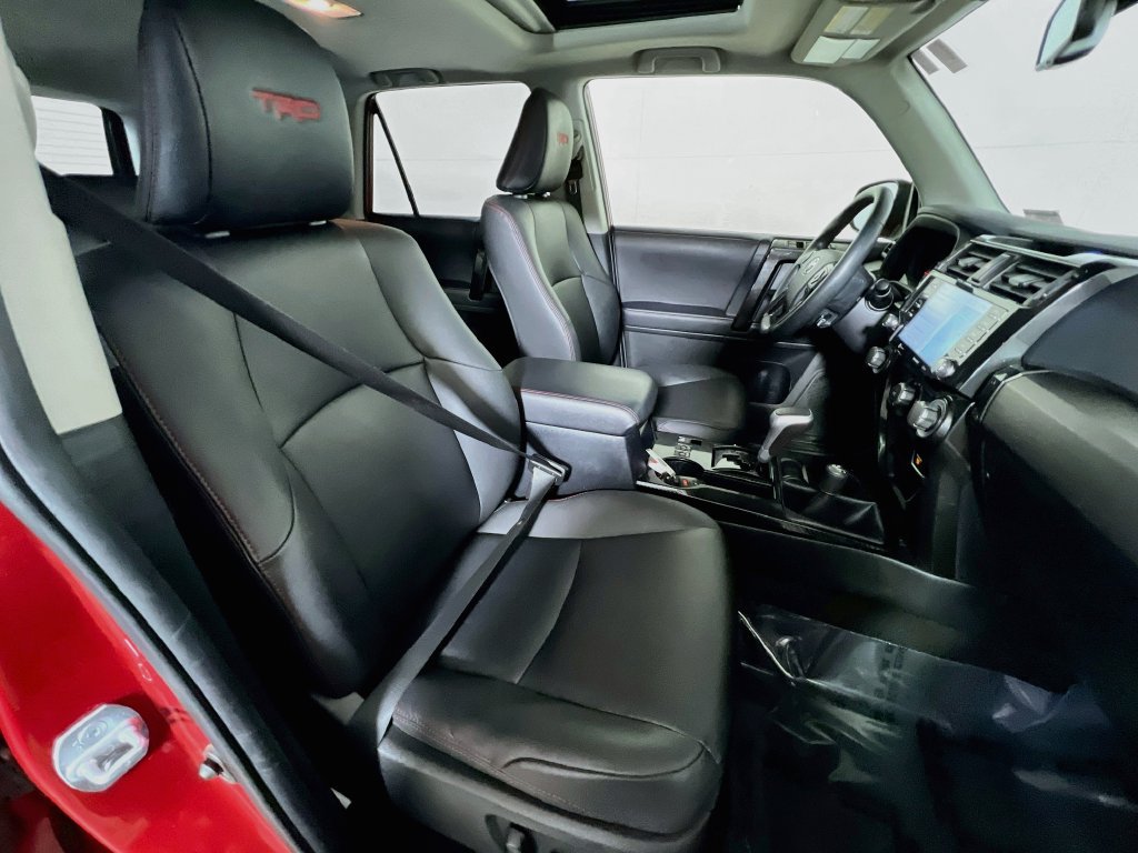 Certified 2020 Toyota 4Runner TRD Off-Road Premium w/ Moonroof Package AWD/4WD image 25