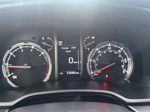 Used 2023 Toyota 4Runner TRD Off-Road Premium w/ Off Road Premium Plus Package AWD/4WD image 29