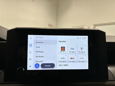 Used 2025 Toyota Tacoma SR5 RWD image 29