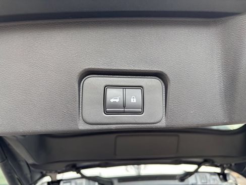 Used 2026 Nissan Rogue SV AWD/4WD image 21