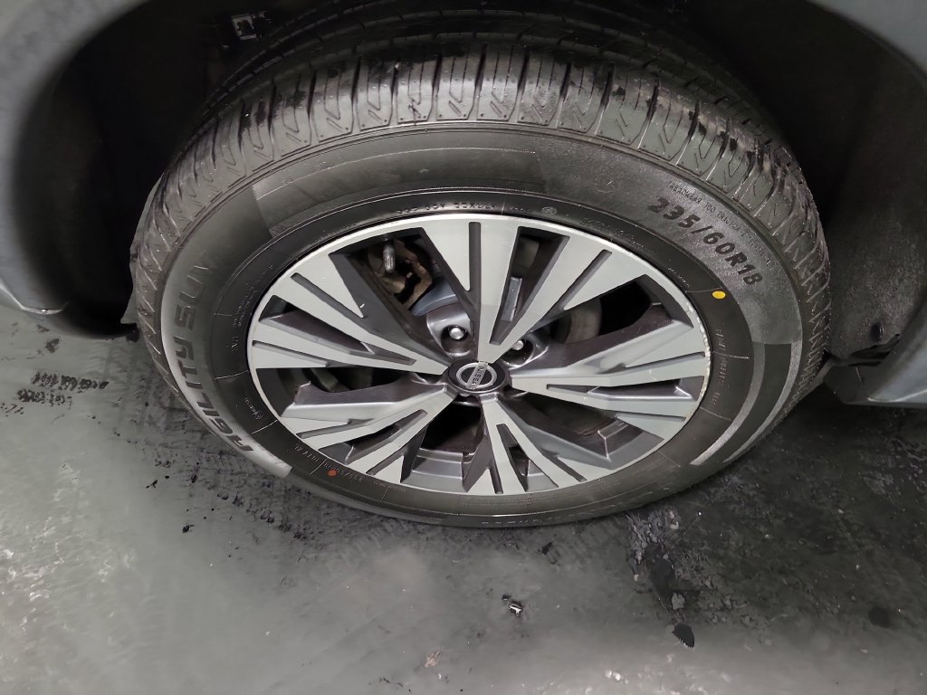 Used 2021 Nissan Rogue SV AWD/4WD image 11