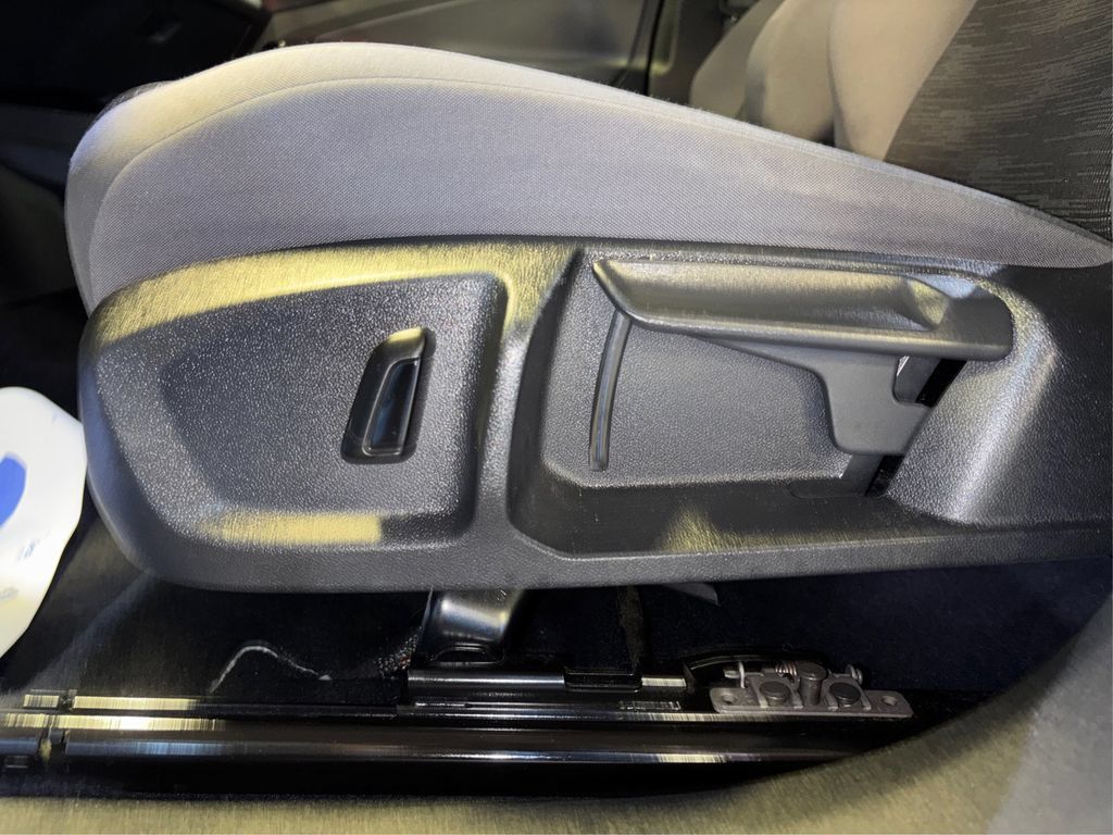 Used 2021 Volkswagen ID.4 Pro RWD image 28
