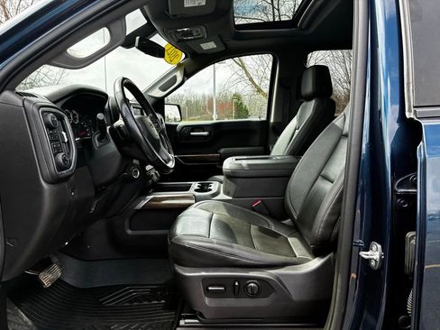 Used 2021 Chevrolet Silverado 1500 LT Trail Boss w/ Convenience Package II AWD/4WD image 20