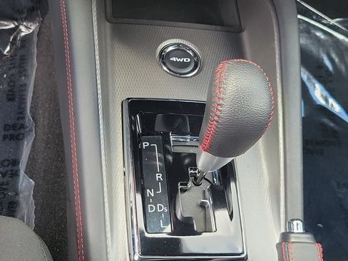 Used 2024 Mitsubishi Outlander Sport AWD image 38