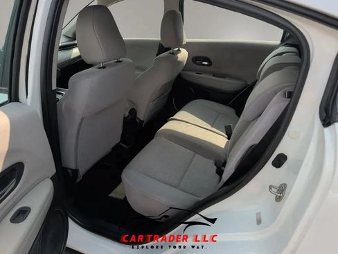 Used 2018 Honda HR-V LX image 21