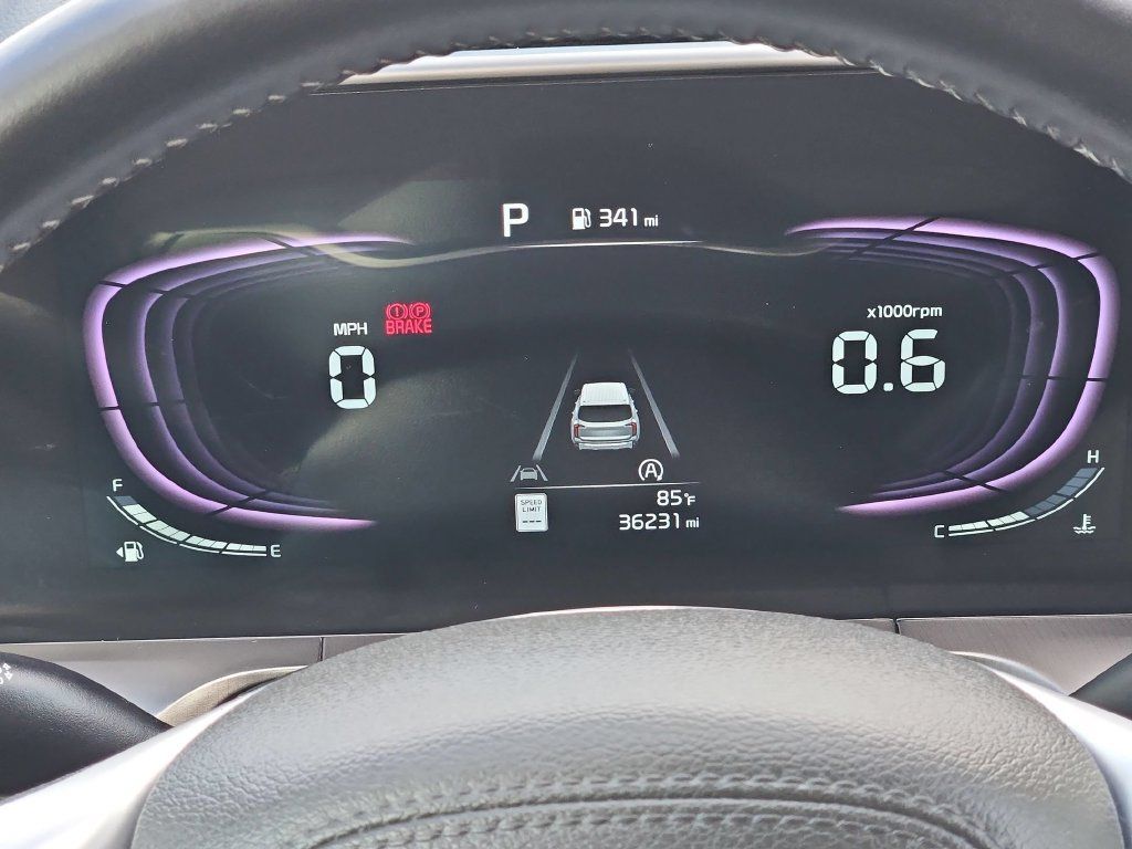 Used 2025 Kia Telluride S FWD image 16