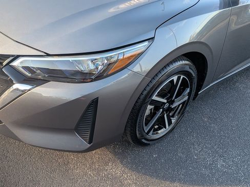 Used 2024 Nissan Sentra SV image 11