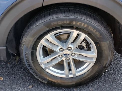 Certified 2023 Ford Explorer XLT w/ Equipment Group 202A RWD image 18