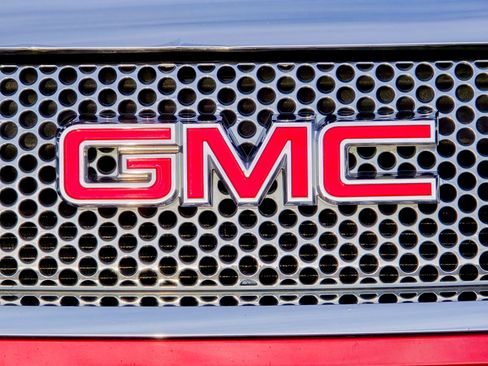 Used 2012 GMC Acadia Denali image 3