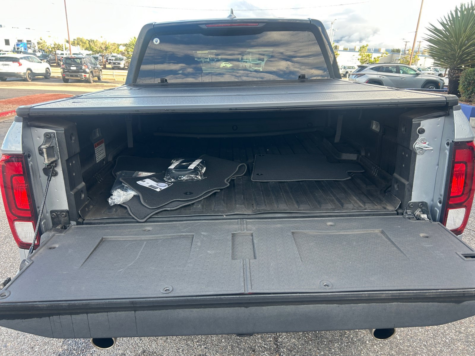 Used 2025 Honda Ridgeline Sport image 29