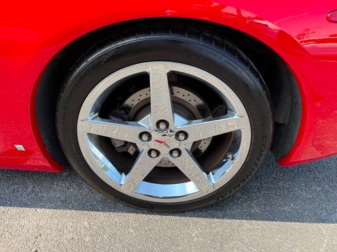 Used 2007 Chevrolet Corvette Convertible w/ Preferred Equipment Group image 22