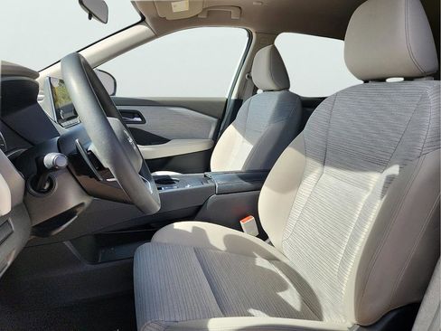 Used 2023 Nissan Rogue SV image 17