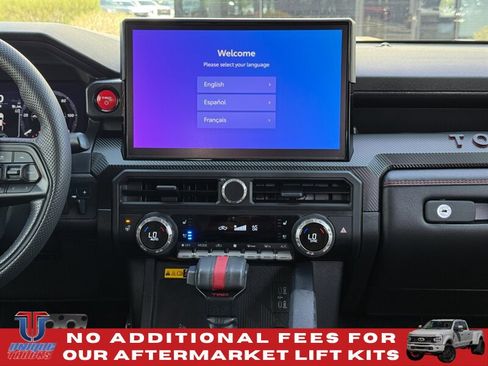 Used 2025 Toyota Tacoma TRD Pro AWD/4WD image 36